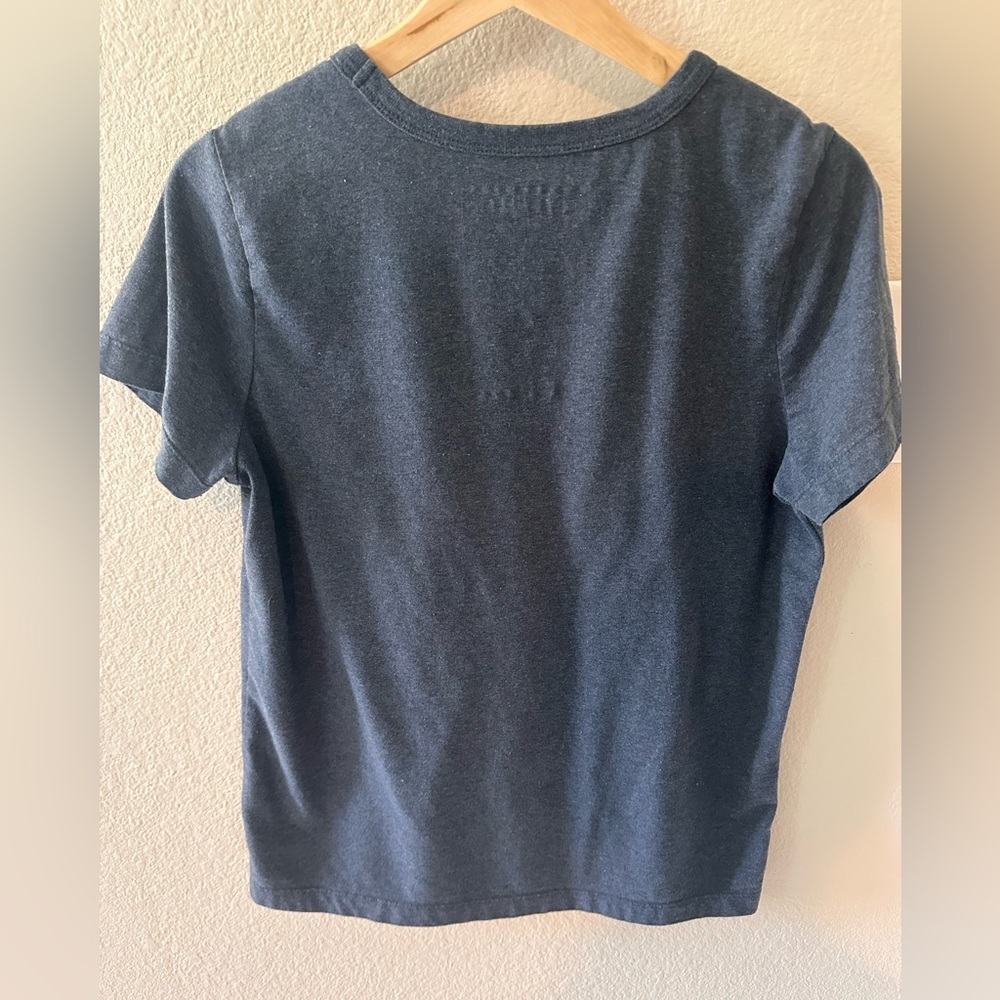 Women’s blue tee